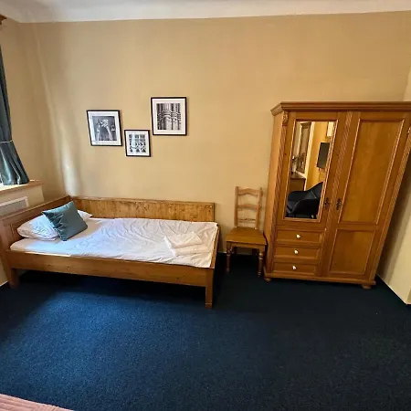 Hrncir Кутна-Гора