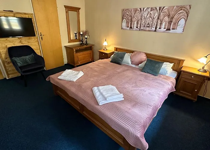 Hrncir Кутна-Гора